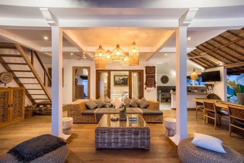 Three-Bedroom Villa image 6