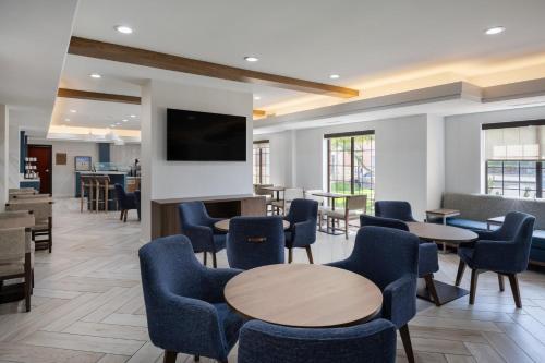 Staybridge Suites West Des Moines an IHG Hotel - image 41