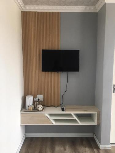 Mavi Guesthouse  in East London