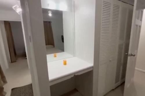 Fredrica House in โครินท์