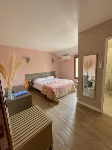 1 twin bed