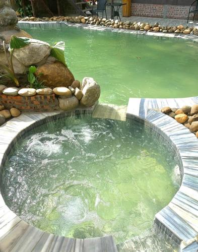Green Homestay Mai Chau - 수영장