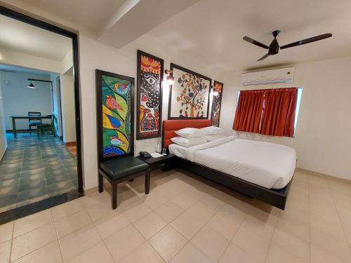 3 double beds