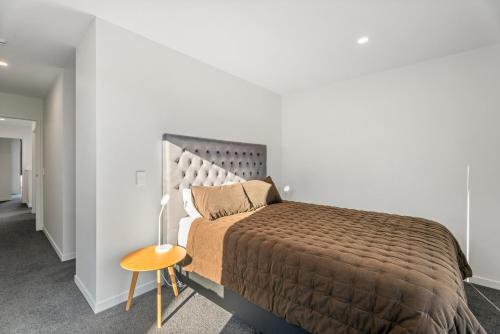A Remarkable Retreat - Queenstown Holiday Home - image 11
