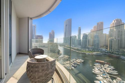 Marina-View 1BR Escape Walk to Dining & Landmarks, Dubaï (photo 7)