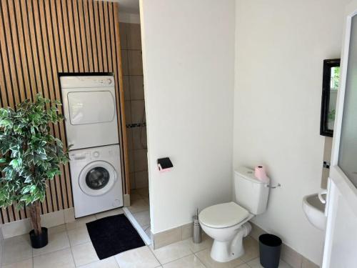 Lodge tente les pommiers Glamping Ô rendez-vous en demi-pension (Lodge tente les pommiers Glamping O rendez-vous en demi-pension) in Roquefeuil