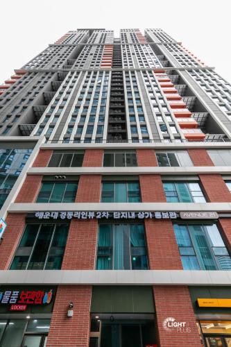 부산 인피니티풀이 아름다운 고층전망의 감성숙소 (Residence with a beautiful high-rise view of Infinity Pool) 게스트하우스 수영장