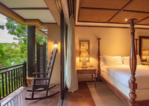 Deluxe One-Bedroom Suite image 10