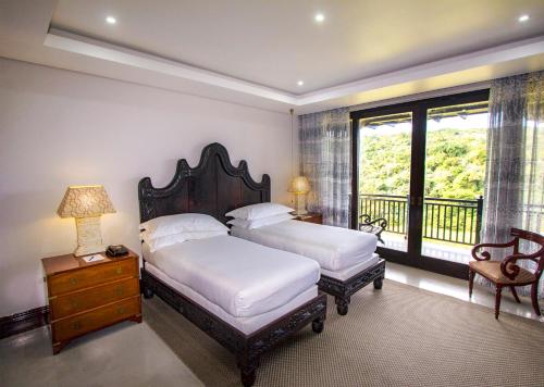 Double or Twin Room with View image 3