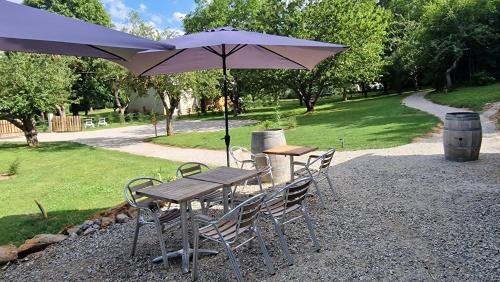 Gîte l'Enclos Ô rendez-vous Roquefeuil-Pays de sault- avec jardin (Gite l'Enclos O rendez-vous Roquefeuil-Pays de sault- avec jardin) in Roquefeuil