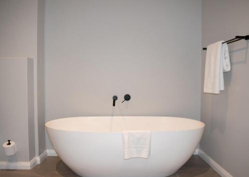 Presidential Suite image 7