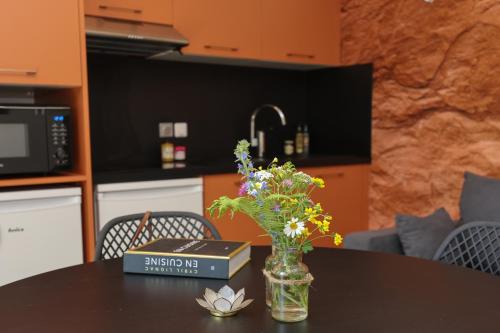 3 bedrooms, 5 beds