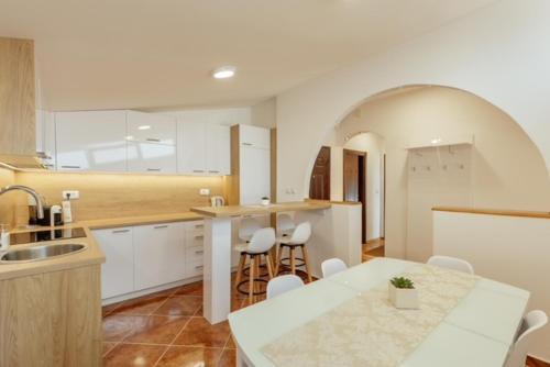 Vasiljevic Grand Apartment in Kumbor