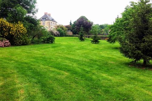 บริการและสิ่งอำนวยความสะดวก, Maison de vacances dans grand jardin arbore a La Chapelle-Saint-Fray proche Le Mans Sarthe, Pays-de- in ลาชาเปล-แซ็ง-แฟร