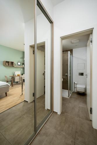 Prague Days - Premium Studios w Stunning Terraces - Easy City Access - image 7