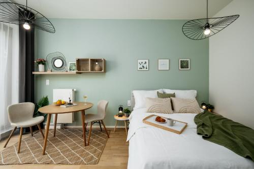 Prague Days - Premium Studios w Stunning Terraces - Easy City Access, Прага (фото 2)