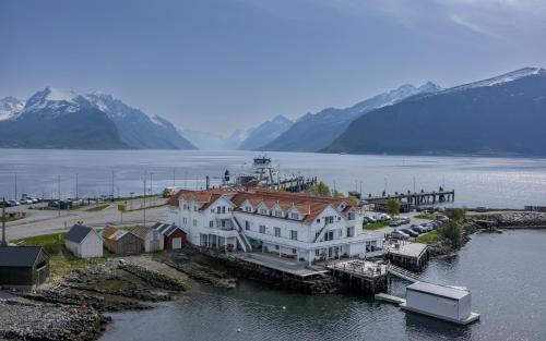 Sunde Fjord Hotel in Alesund