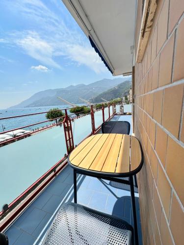 Studio Apartment with Sea View