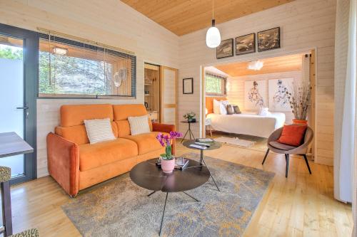 Lodge Secret avec Jacuzzi chambre d'hôte Journiac