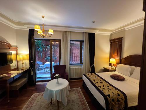 room detail thumbnail 0