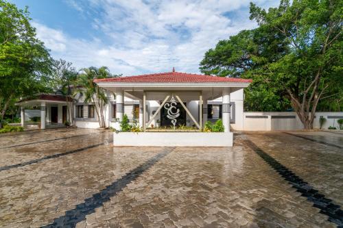 Arunai Anantha Resort Hotel