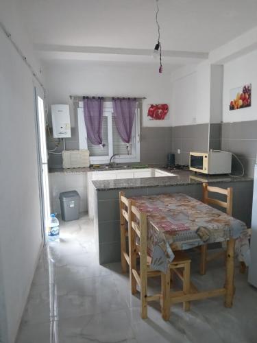 مستغانيم صلامندر, La Salamandre (foto 6)