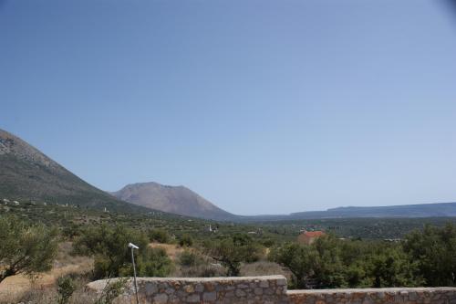 Thelea Mani Thelea Mani