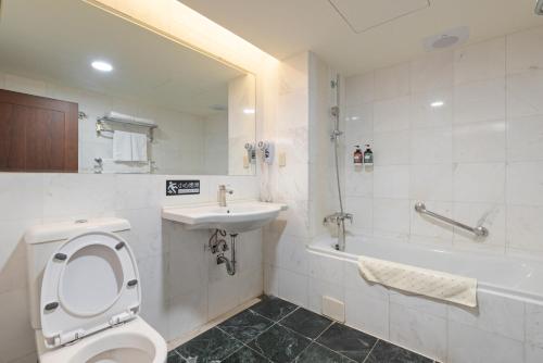 Standard Double Room image 1