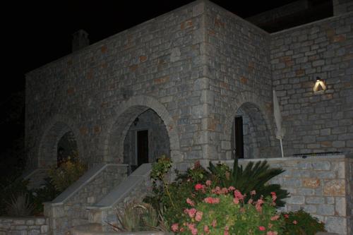 Thelea Mani Thelea Mani