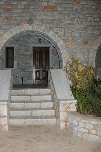 Thelea Mani Thelea Mani