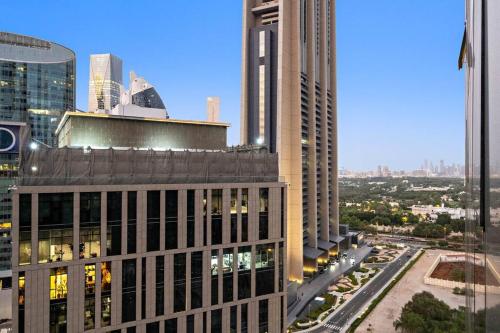 FIRST CLASS 1BR Luxury Living in DIFC, Дубай (фото 2)