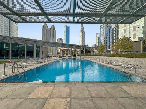 FIRST CLASS 1BR Luxury Living in DIFC, Дубай (фото 6)