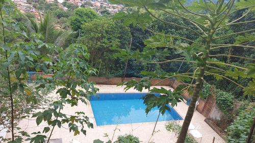 Chales rotaleste Ilhabela in Cocaia