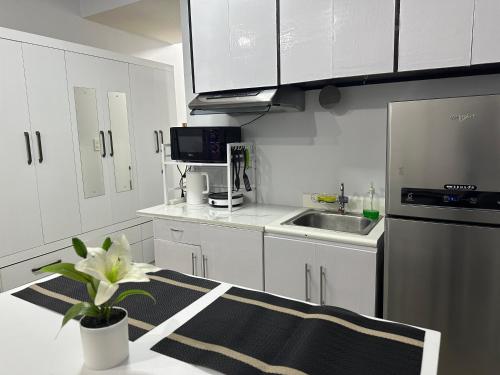 Yuki Staycation - Fully Furnished Condo in SJDM in San Jose del Monte