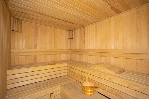 Mid Night Realm Kuala Lumpur - image 2