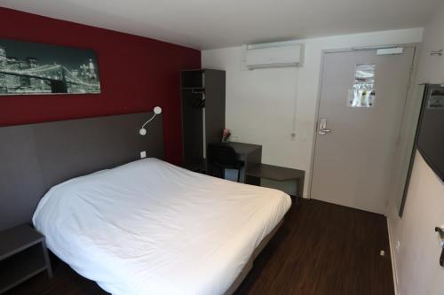 Best Hôtel Euromédecine - image 10