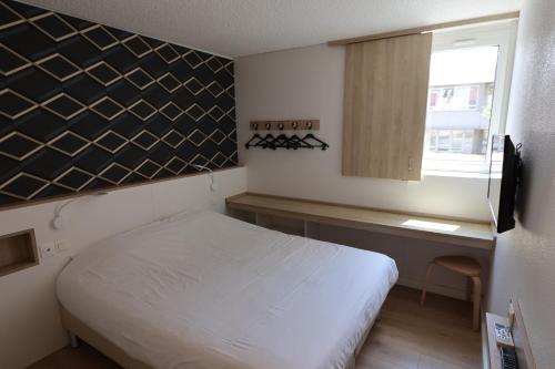 Best Hôtel Euromédecine - image 7