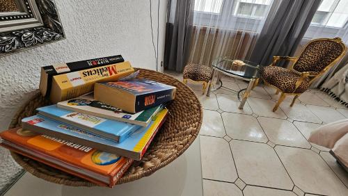 Central Charm - Bedroom & Kitchen Apartment near the Main Station Hauptbahnhof, Wuppertal (Foto 7)