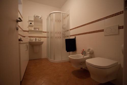 Bathroom, L'Angolo di Paradiso in Valli Del Pasubio
