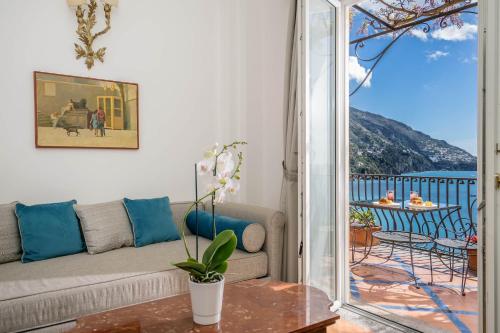 Junior Suite with Sea View image 1