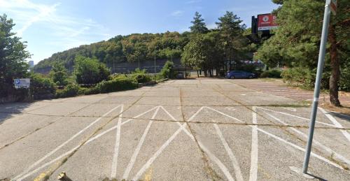 Hotel Gardinn - Free Parking and Quiet Garden - image 4