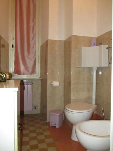 Deluxe Double Room (2 Adults + 1 Child) image 10