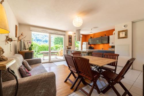 T3 Au vert à 5 Min d'Annecy centre (T3 Au vert a 5 Min d'Annecy centre) in เซย์โนด์