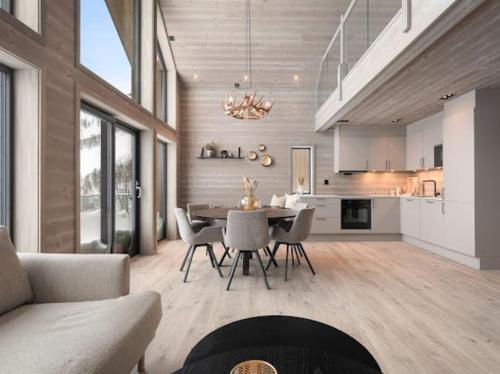 Flygende utsiktshytte med magisk utsikt in Sogndal