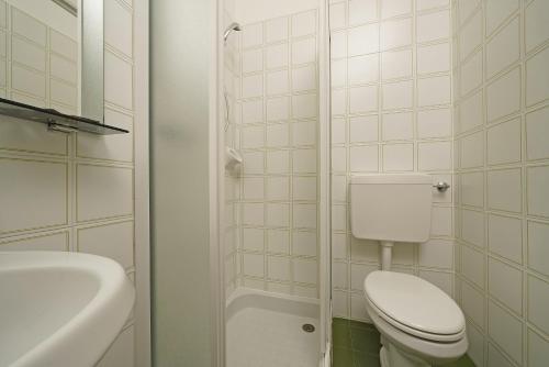 one-bedroom Apartment Comfort image 4