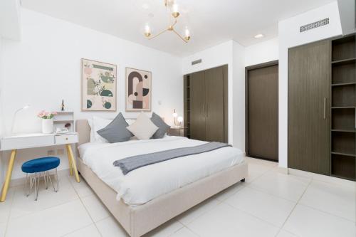 New Ultimate Stay 5 min walk from Dubai Mall Lofts Tower 5 pax, Dubai (foto 2)