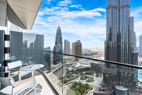 Deluxe 3BR Home in Address Opera with Full Burj View, Dubai (photo 2)