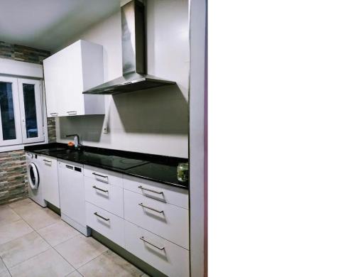 Habitación en apartamento con zonas comunes compartida HSJG, Bilbao (photo 3)