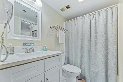 Coastal Charmer Ocean View Pool Walk to shopping dining Trillium 601 in New Smyrna Beach, USA