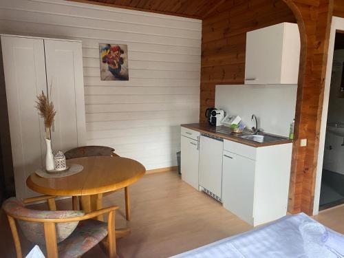 ABB Sportcenter Gansefurth, Doppelzimmer ohne Kuche, Standard Doppelzimmer mit Kuche - Alsleben